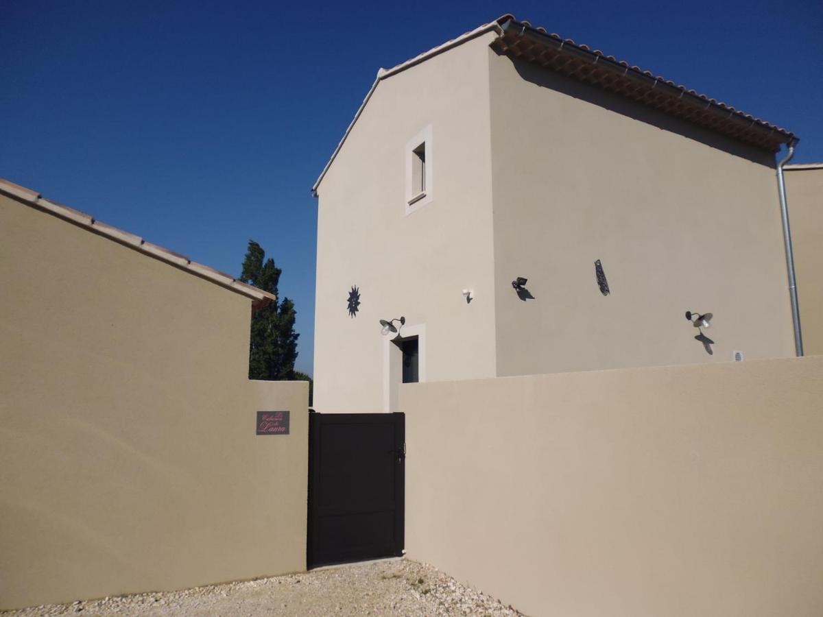 Le Cabanon De Laura Vila LʼIsle-sur-la-Sorgue Exterior foto